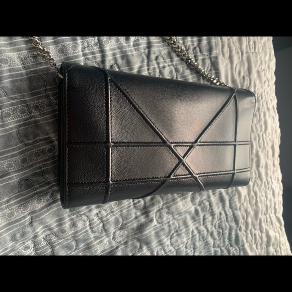 ❤️SOLD❤️Authentic Diorama Wallet on Chain - Picture 7 of 10